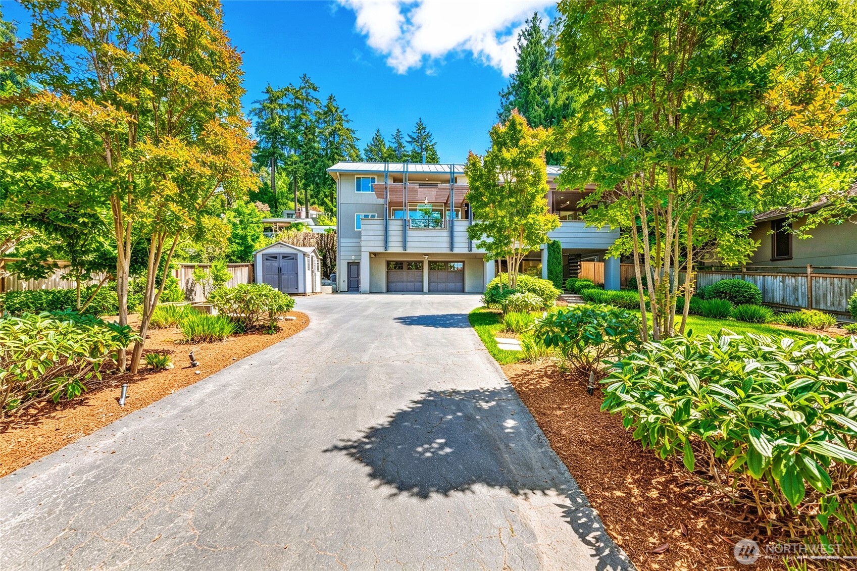 3225 West Mercer Way Mercer Island, WA 98040 - Photo 33 of 34