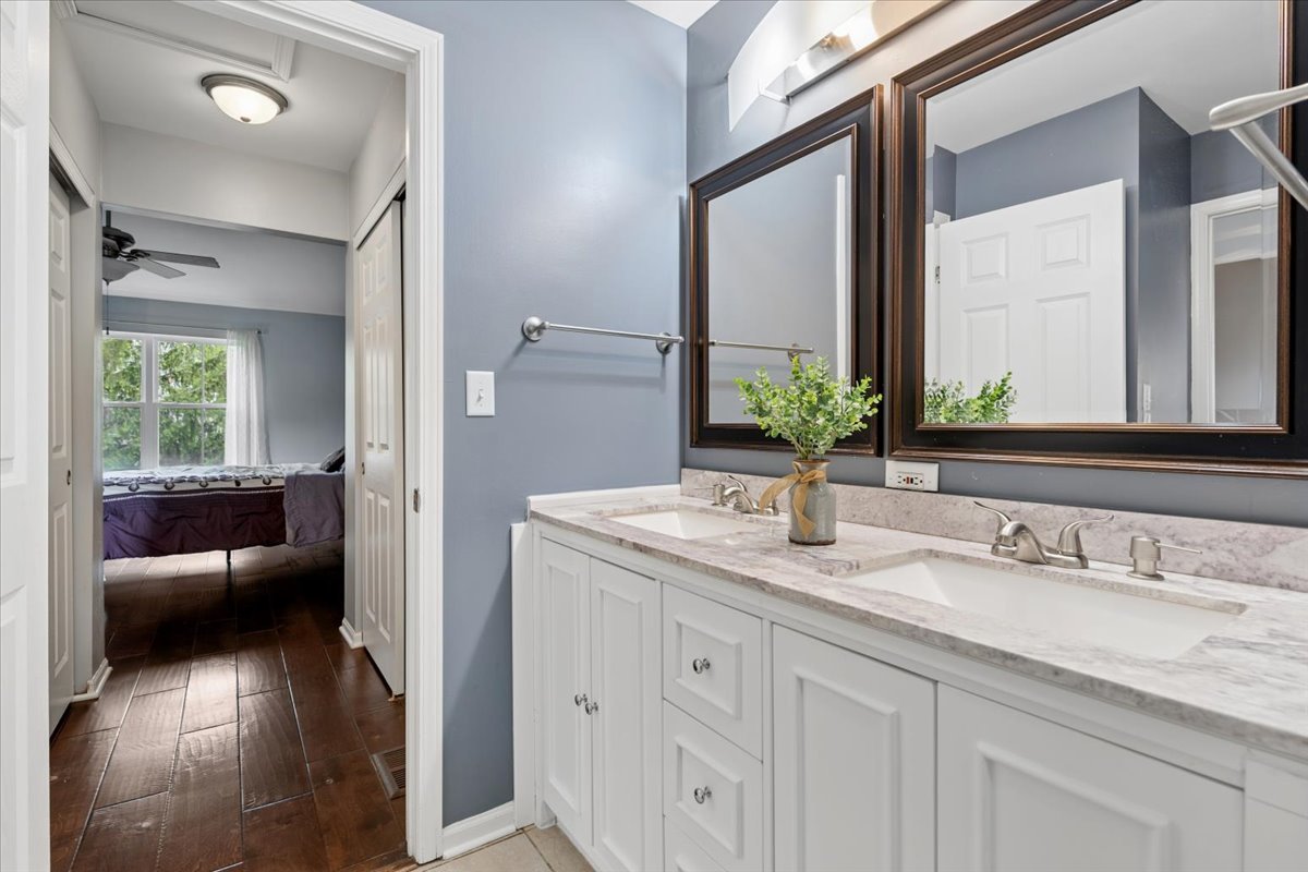 304 Grand Ridge Road, Unit 304 St. Charles, IL 60175 - Photo 16 of 27 Gallery Image 16