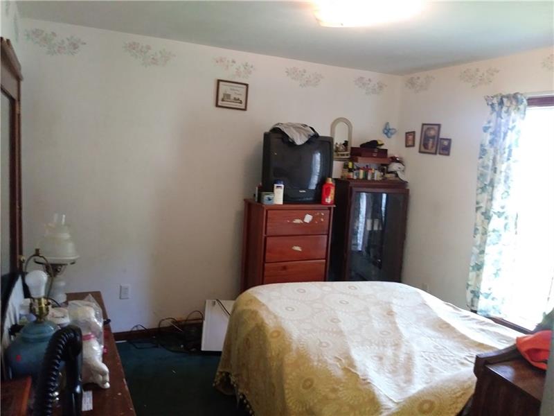 105 Elliott Road Grove City, PA 16127 - Photo 15 of 20 Third large bedroom 14 x 11 with closet is located on main floor