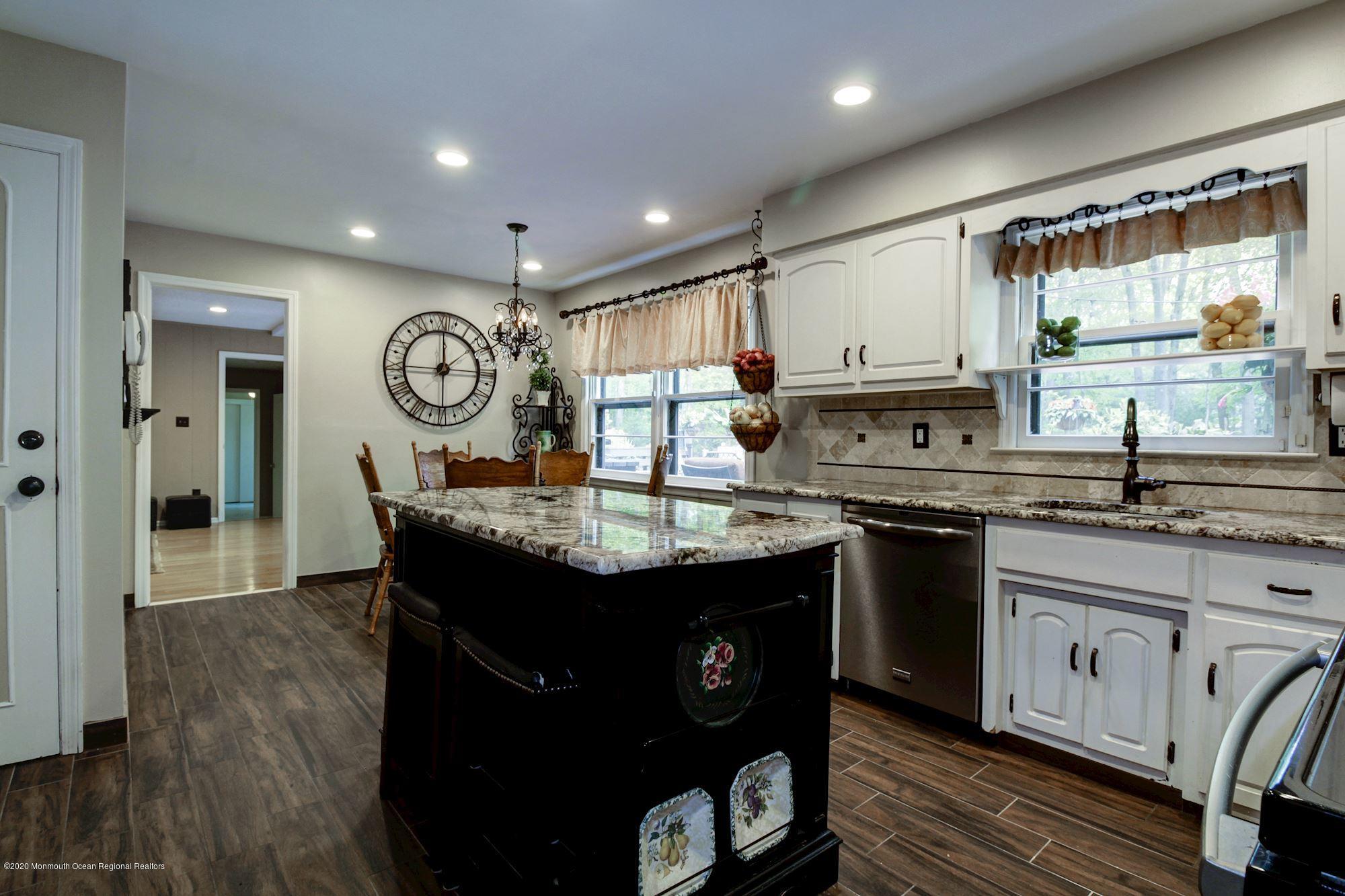 53 Ruby Drive Morganville, NJ 07751 - Photo 12 of 42 021_53_RUBY_DR_295668_540679