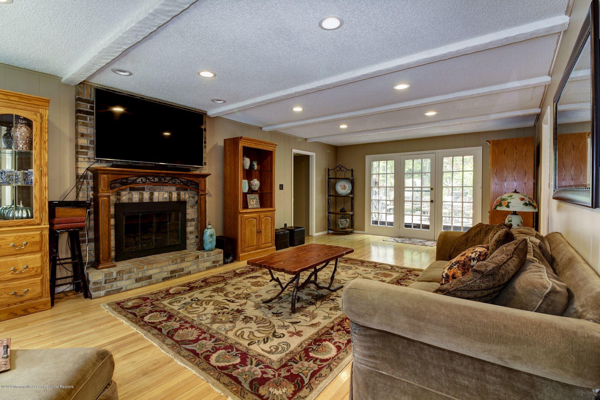 53 Ruby Drive Morganville, NJ 07751 - Photo 16 of 42 015_53_RUBY_DR_295668_540679