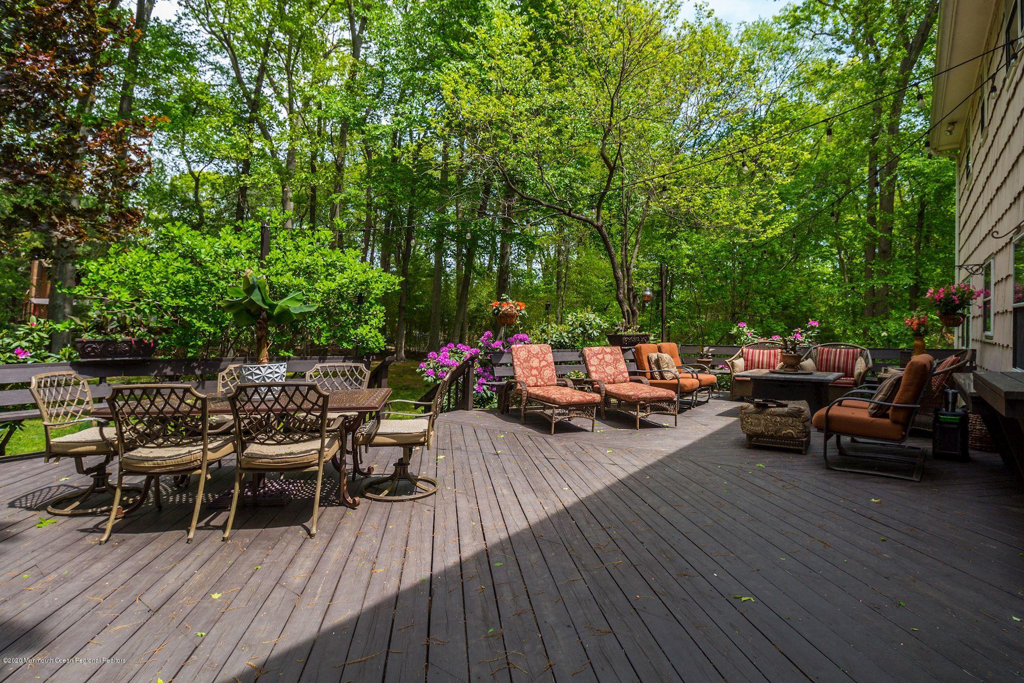 53 Ruby Drive Morganville, NJ 07751 - Photo 39 of 42 039_53_RUBY_DR_295668_540679