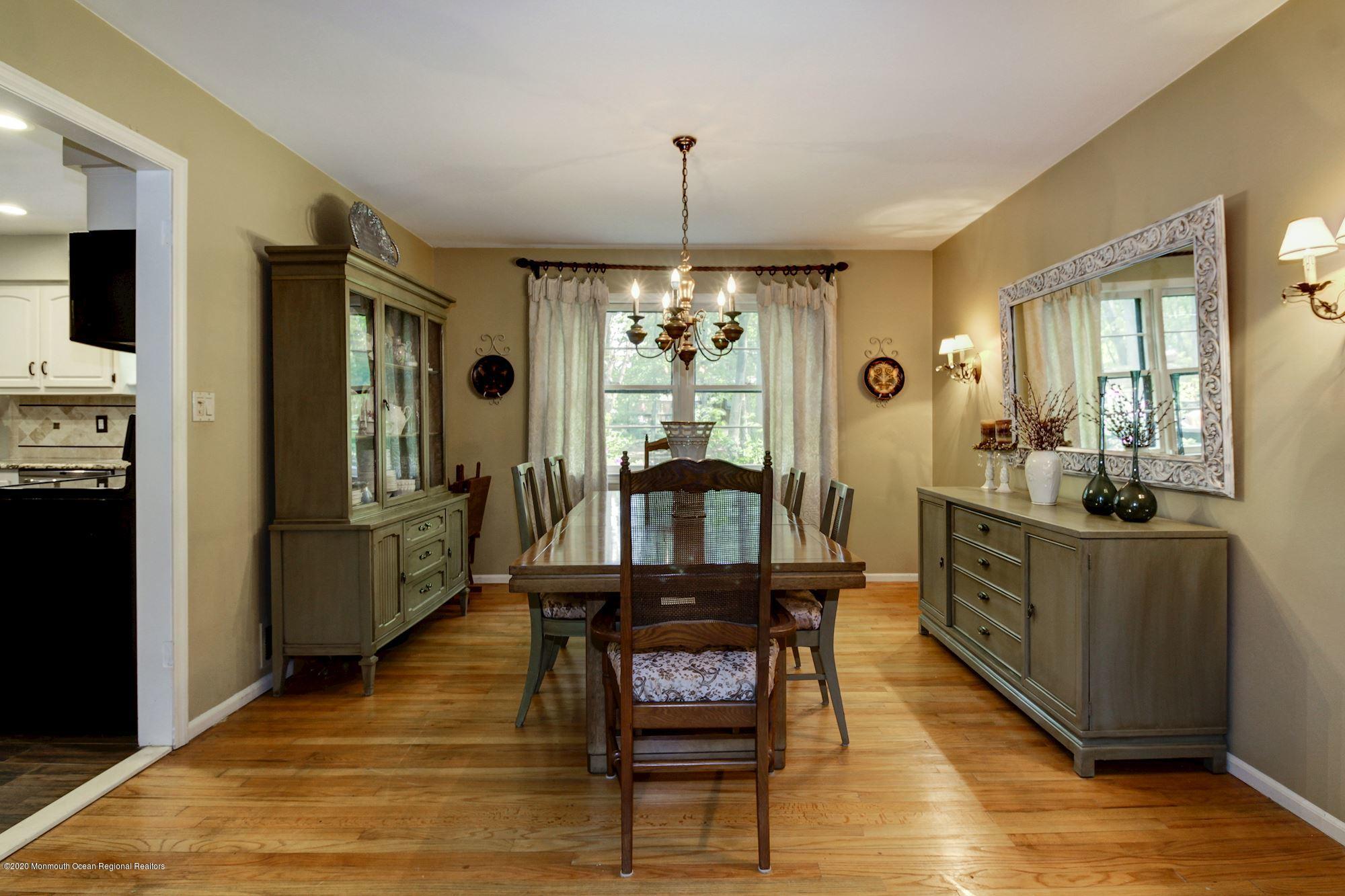 53 Ruby Drive Morganville, NJ 07751 - Photo 10 of 42 012_53_RUBY_DR_295668_540679