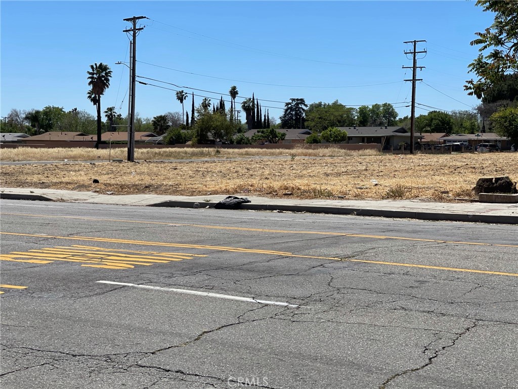 1400 North Mt Vernon Ave  