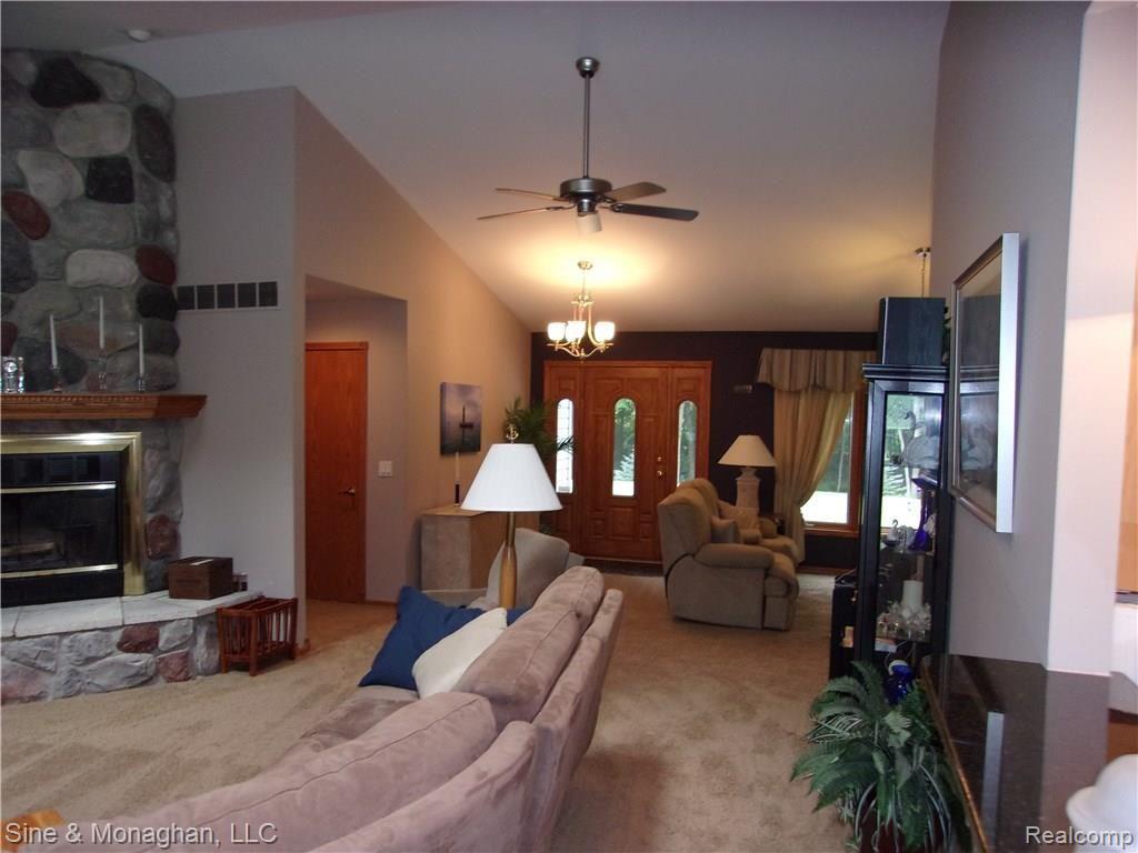 9079 Phelps Road Algonac, MI 48001 - Photo 20 of 70 100_0199.JPG