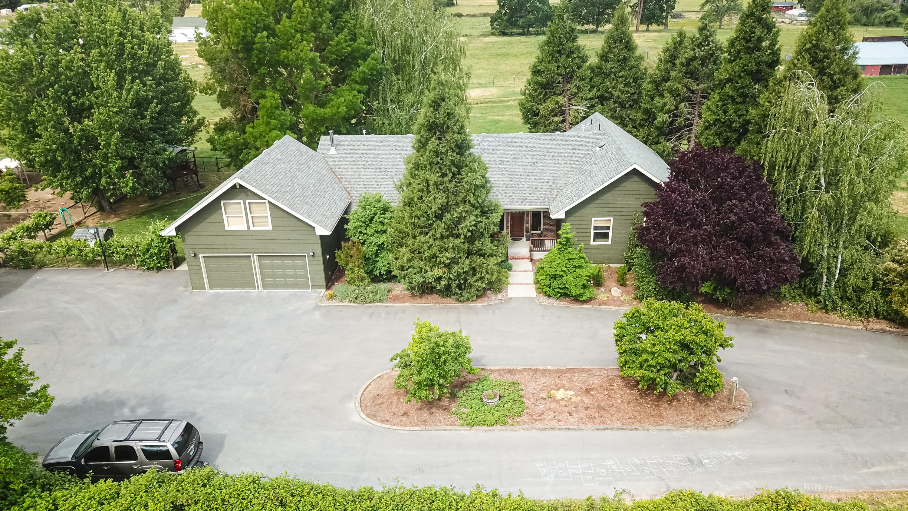 3315 Leonard Road Grants Pass, OR 97527 - Photo 2 of 86 DJI_0116