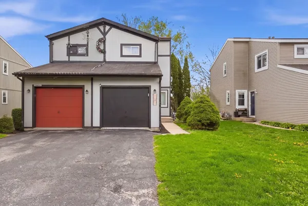 $280,000 | 27-w051 Cooley Avenue, Winfield, IL 60190
