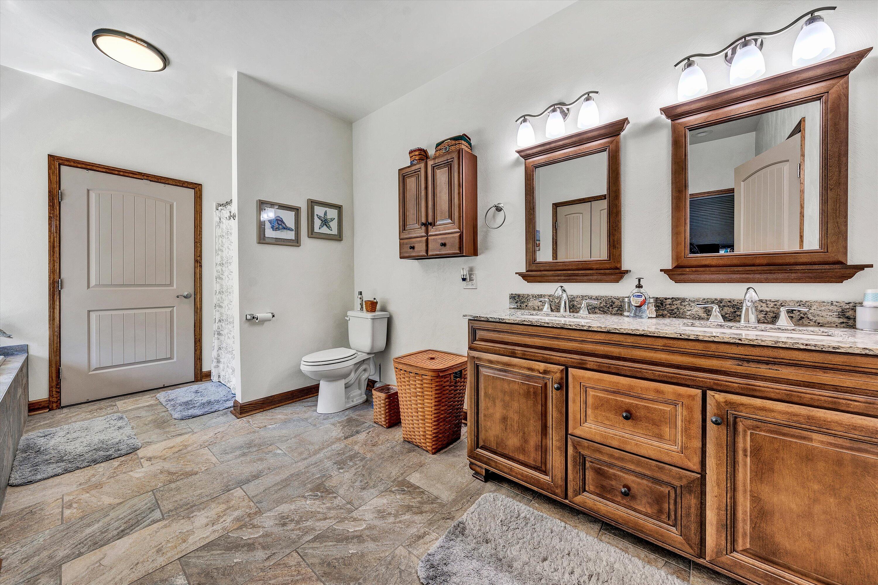 887 Thornblade Way Blue Ridge, VA 24064 - Photo 21 of 56 21-053120240019