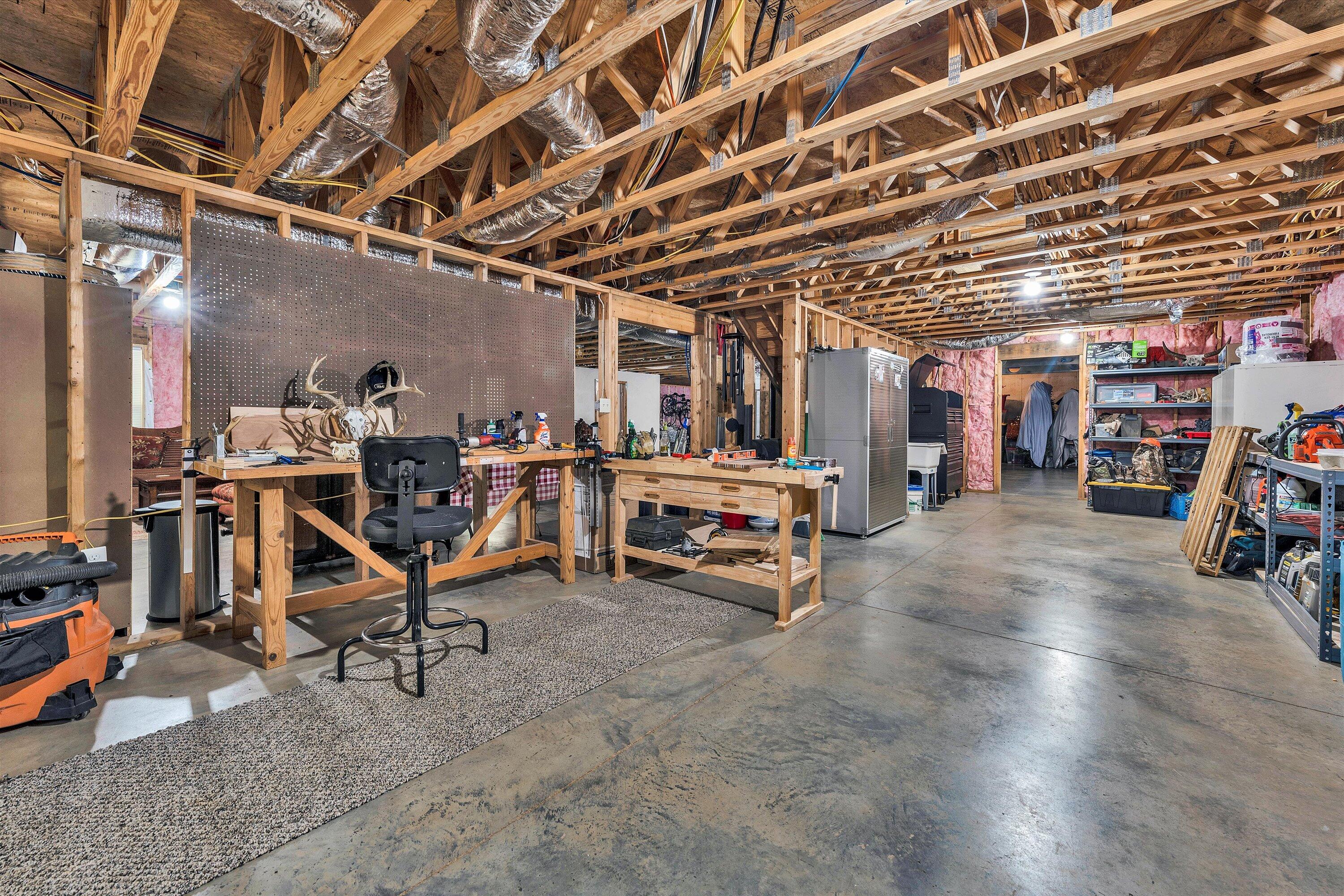 887 Thornblade Way Blue Ridge, VA 24064 - Photo 41 of 56 42-053120240040