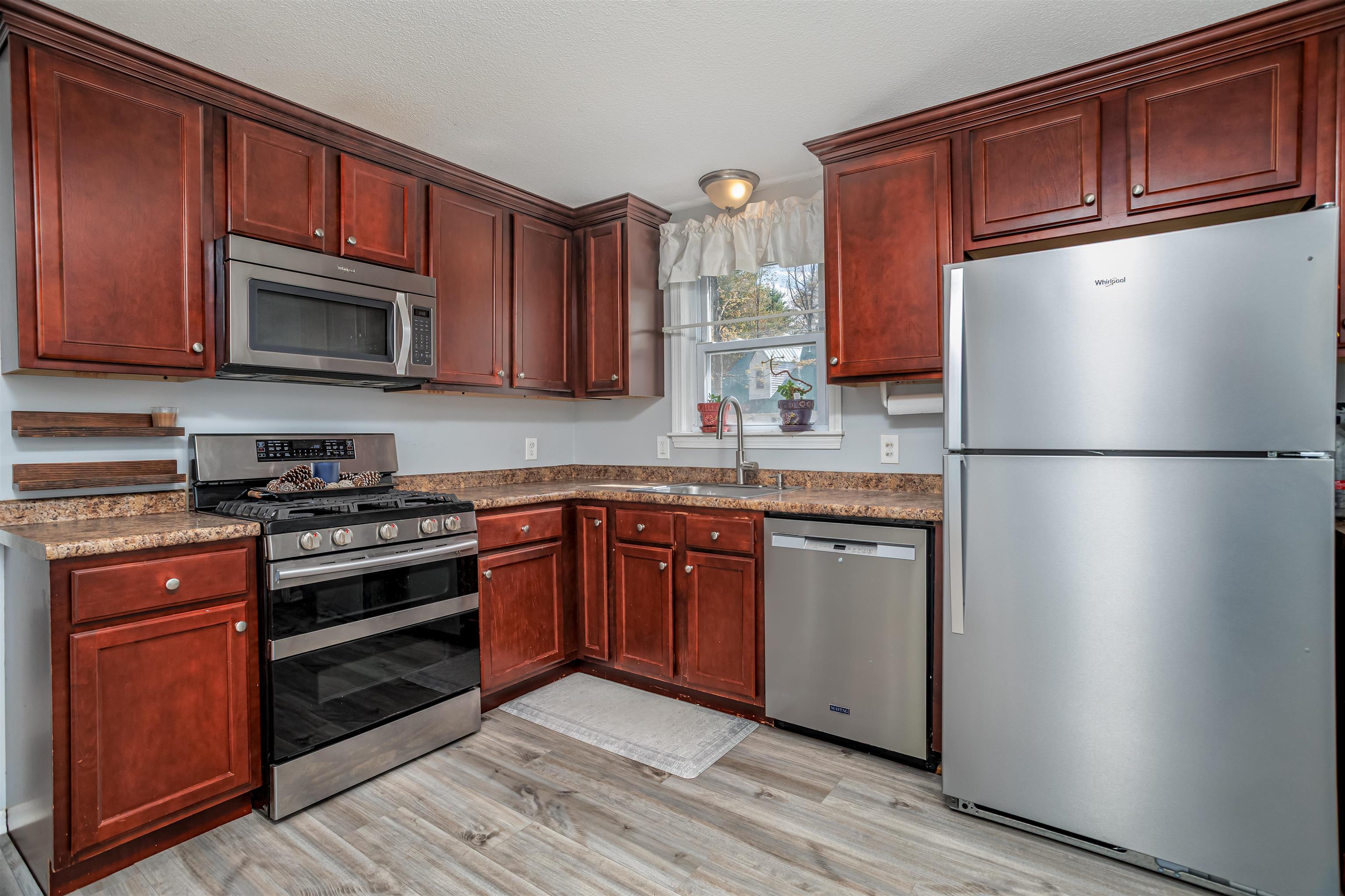 86 Manor Road Concord, NH 03303 - Photo 14 of 38