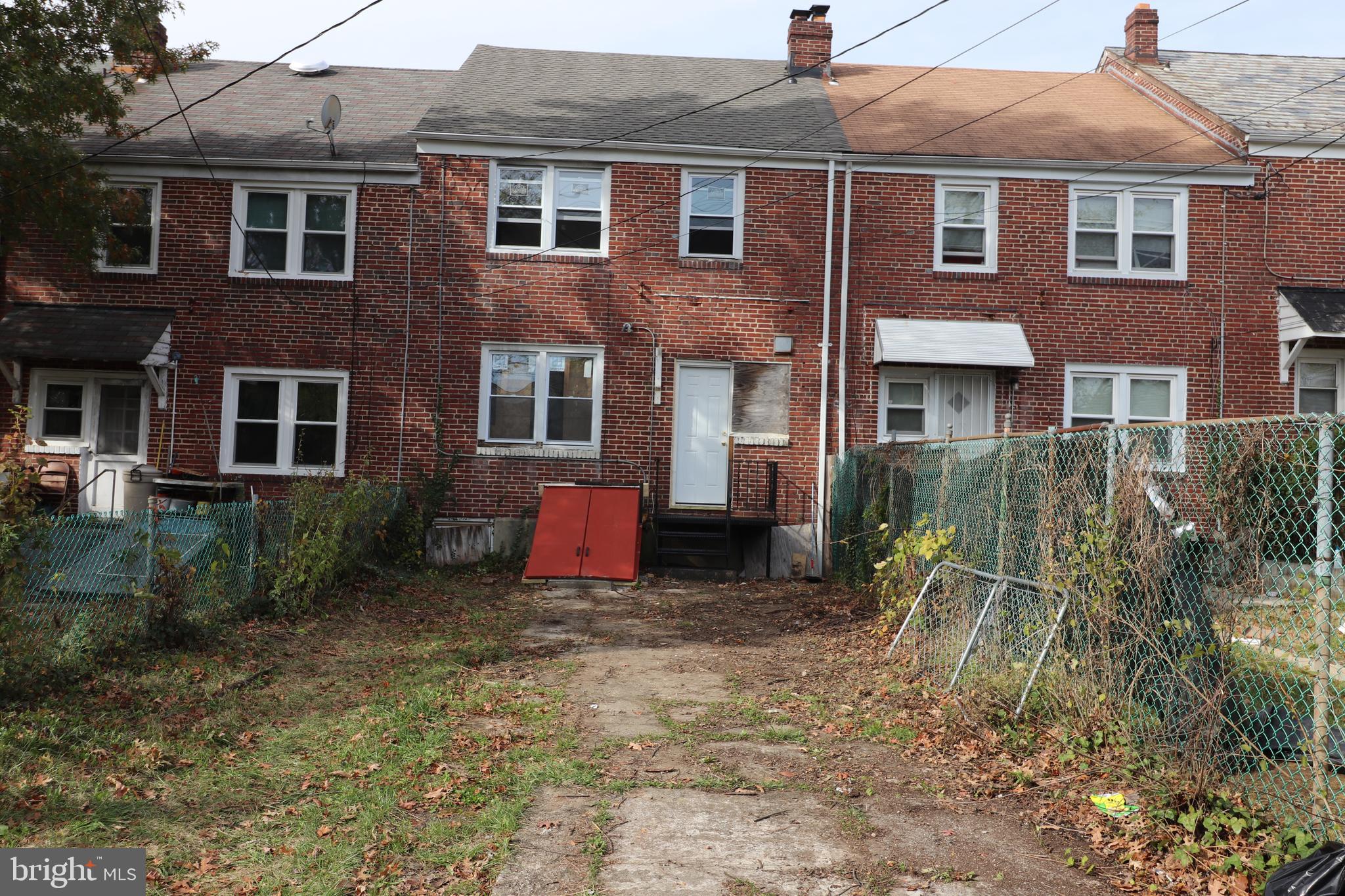 5415 Lothian Road Baltimore, MD 21212 - Photo 9 of 10 Rear