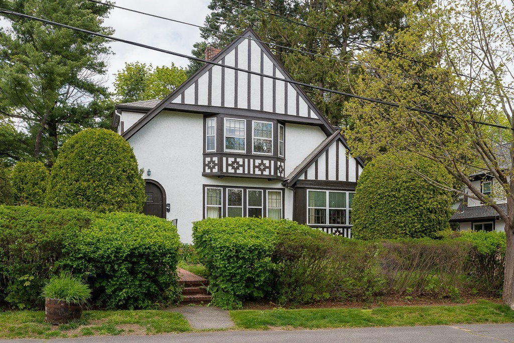 50 Pilgrim Road Marblehead, MA 01945 - Photo 1 of 21