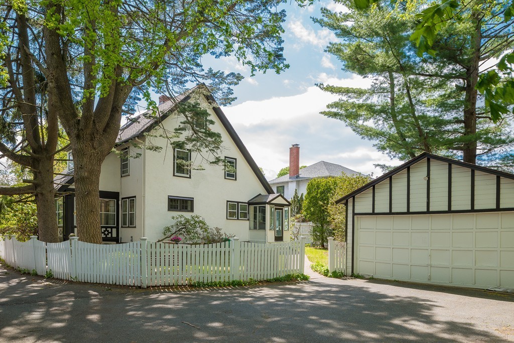 50 Pilgrim Road Marblehead, MA 01945 - Photo 20 of 21