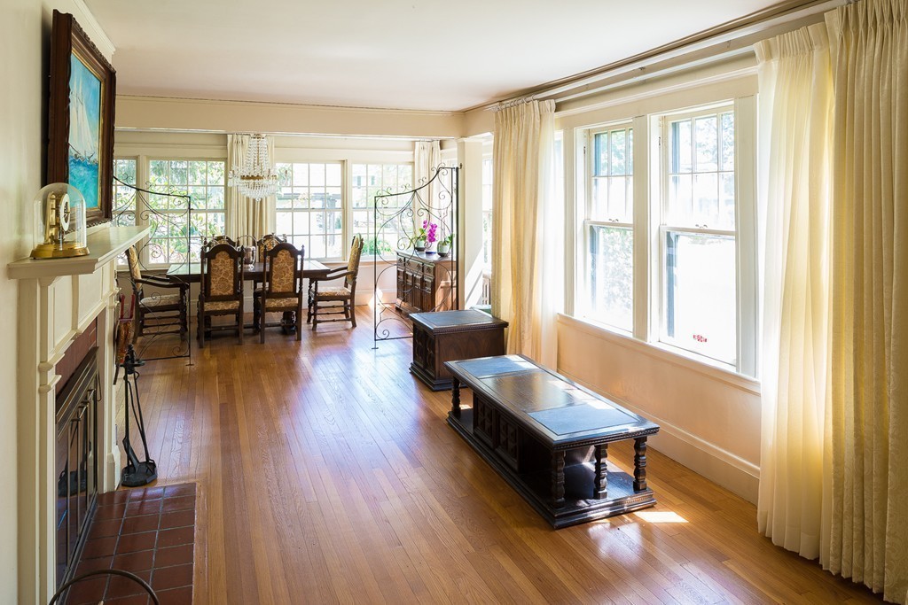 50 Pilgrim Road Marblehead, MA 01945 - Photo 3 of 21