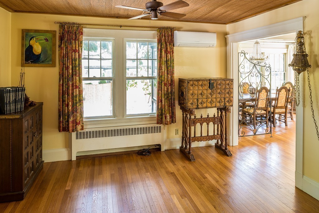 50 Pilgrim Road Marblehead, MA 01945 - Photo 5 of 21