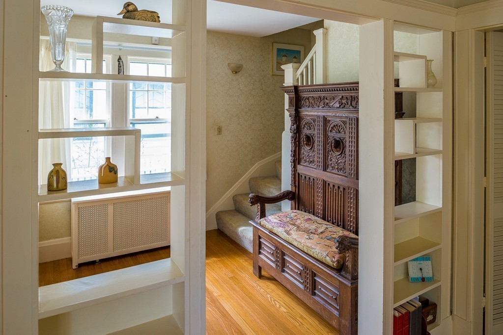 50 Pilgrim Road Marblehead, MA 01945 - Photo 8 of 21