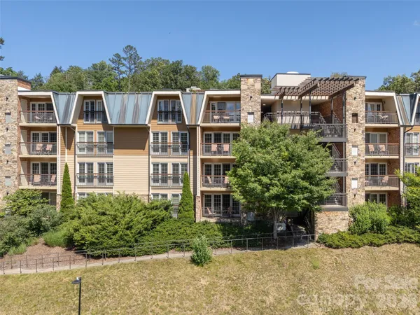 $295,500 | 208 Bowling Park Road, Unit 208, Asheville, NC 28803