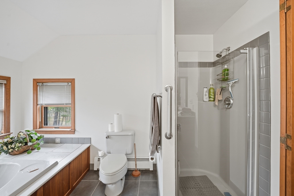 458 Montgomery Road Westfield, MA 01085 - Photo 32 of 42