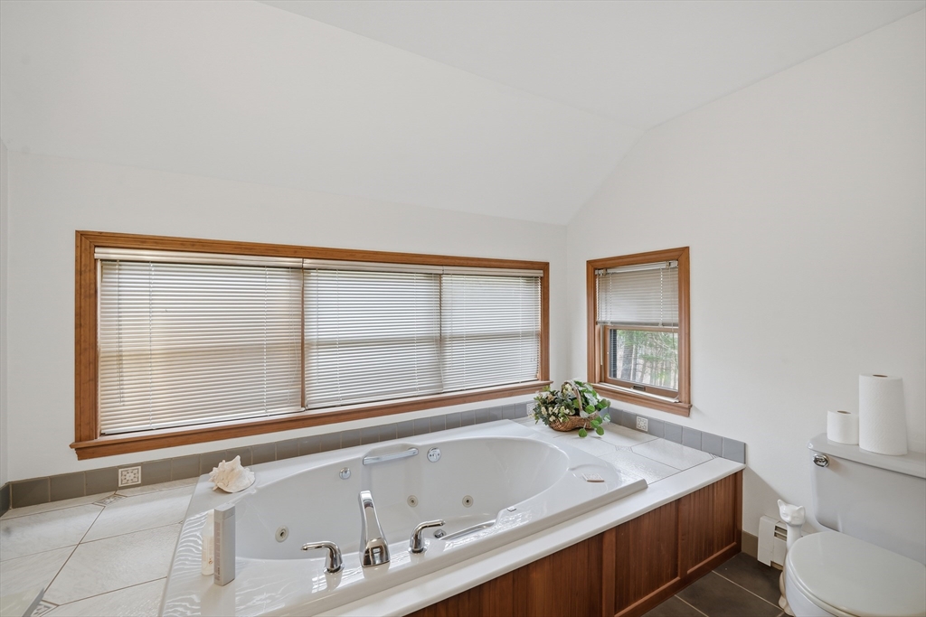 458 Montgomery Road Westfield, MA 01085 - Photo 33 of 42