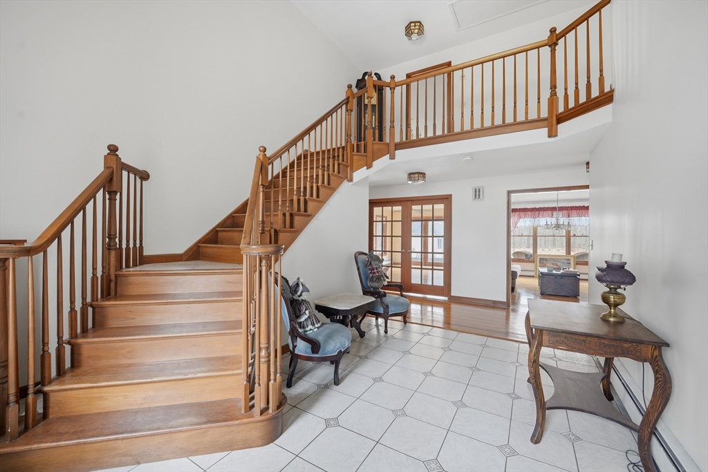 458 Montgomery Road Westfield, MA 01085 - Photo 6 of 42