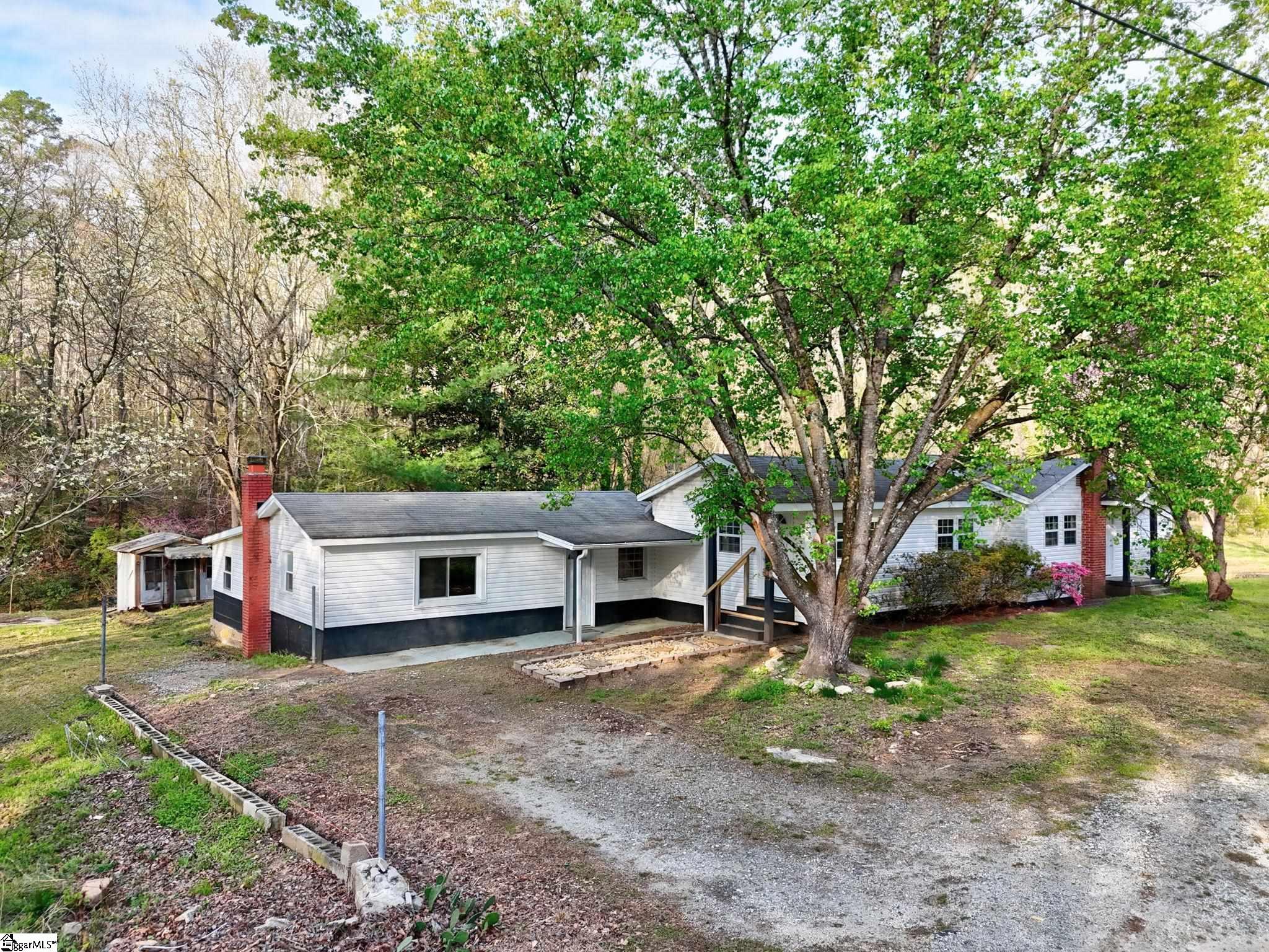 303 Garren Road Belton, SC 29627 - Photo 28 of 42