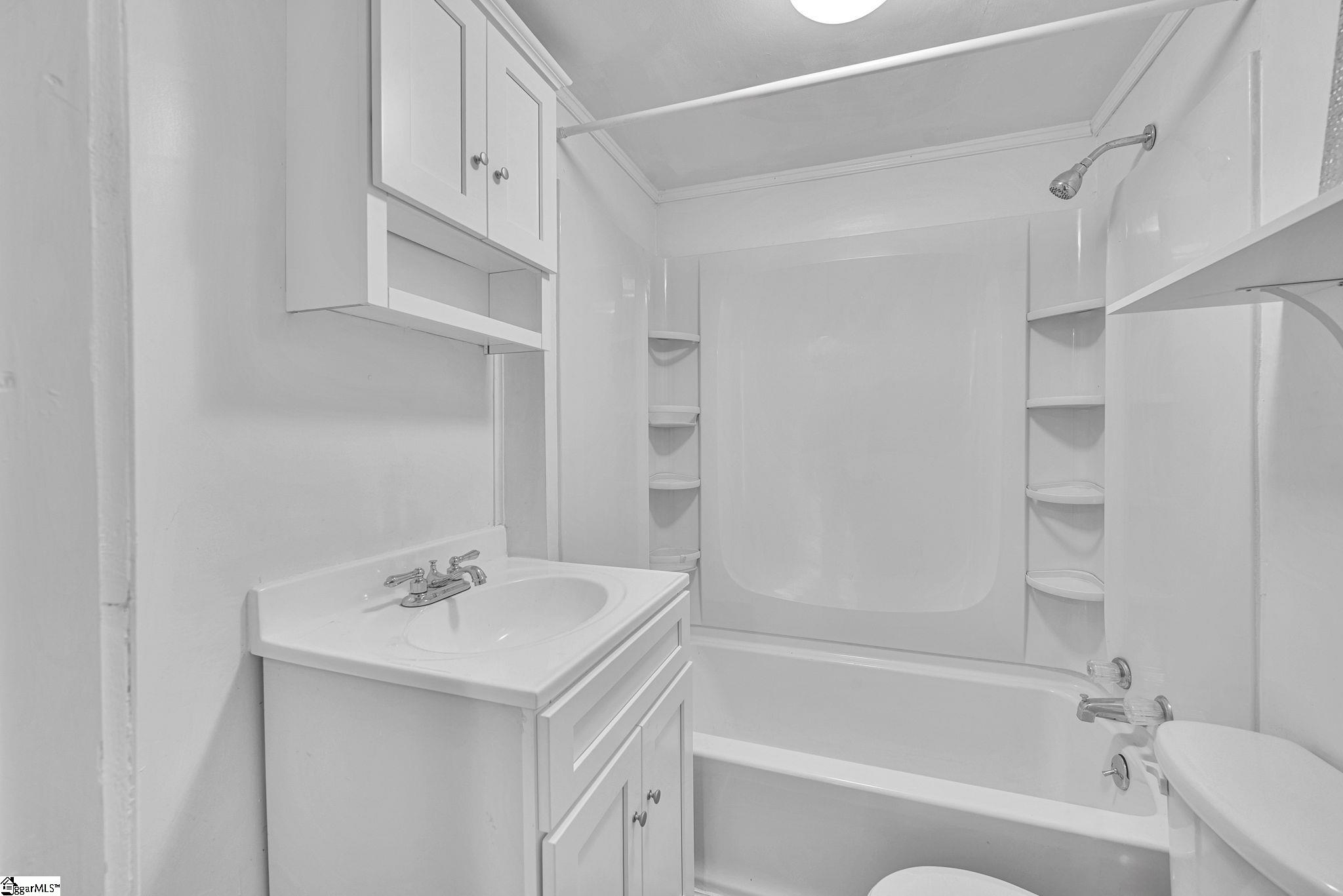 303 Garren Road Belton, SC 29627 - Photo 10 of 42