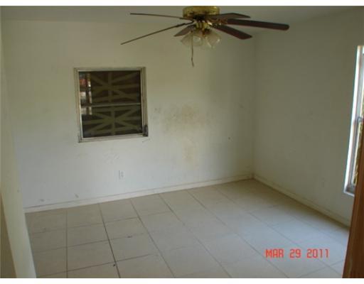 3058 Thelma Road Palm Springs, FL 33406 - Photo 11 of 16 Additional Photo