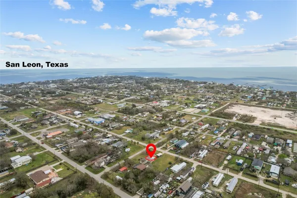 $195,000 | 706 11th Street, San Leon, TX 77539