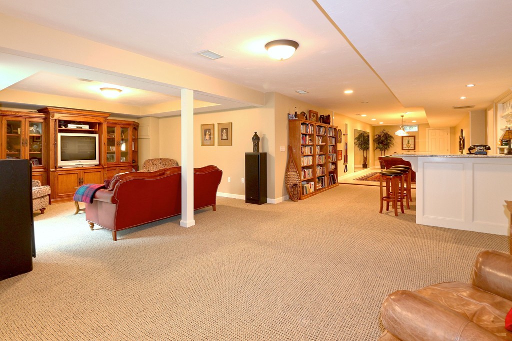 326 Dutton Road Sudbury, MA 01776 - Photo 23 of 30