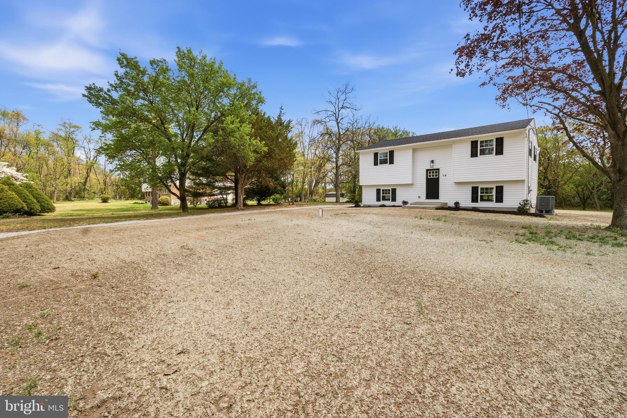 18 Avis Mill Road Pilesgrove, NJ 08098 - Photo 4 of 43