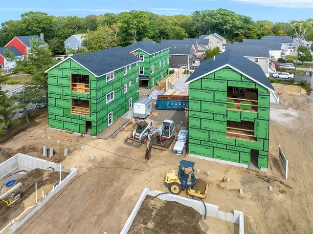 $519,000 | 2 Old County Road, Unit 10, Salisbury, MA 01952