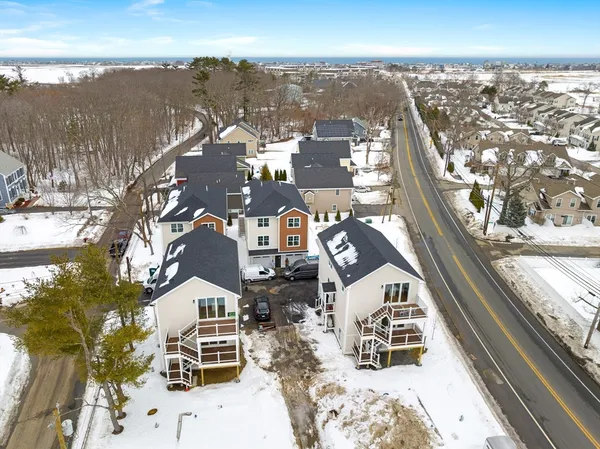 $519,000 | 2 Old County Road, Unit 10, Salisbury, MA 01952