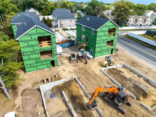 $519,000 | 2 Old County Road, Unit 10, Salisbury, MA 01952