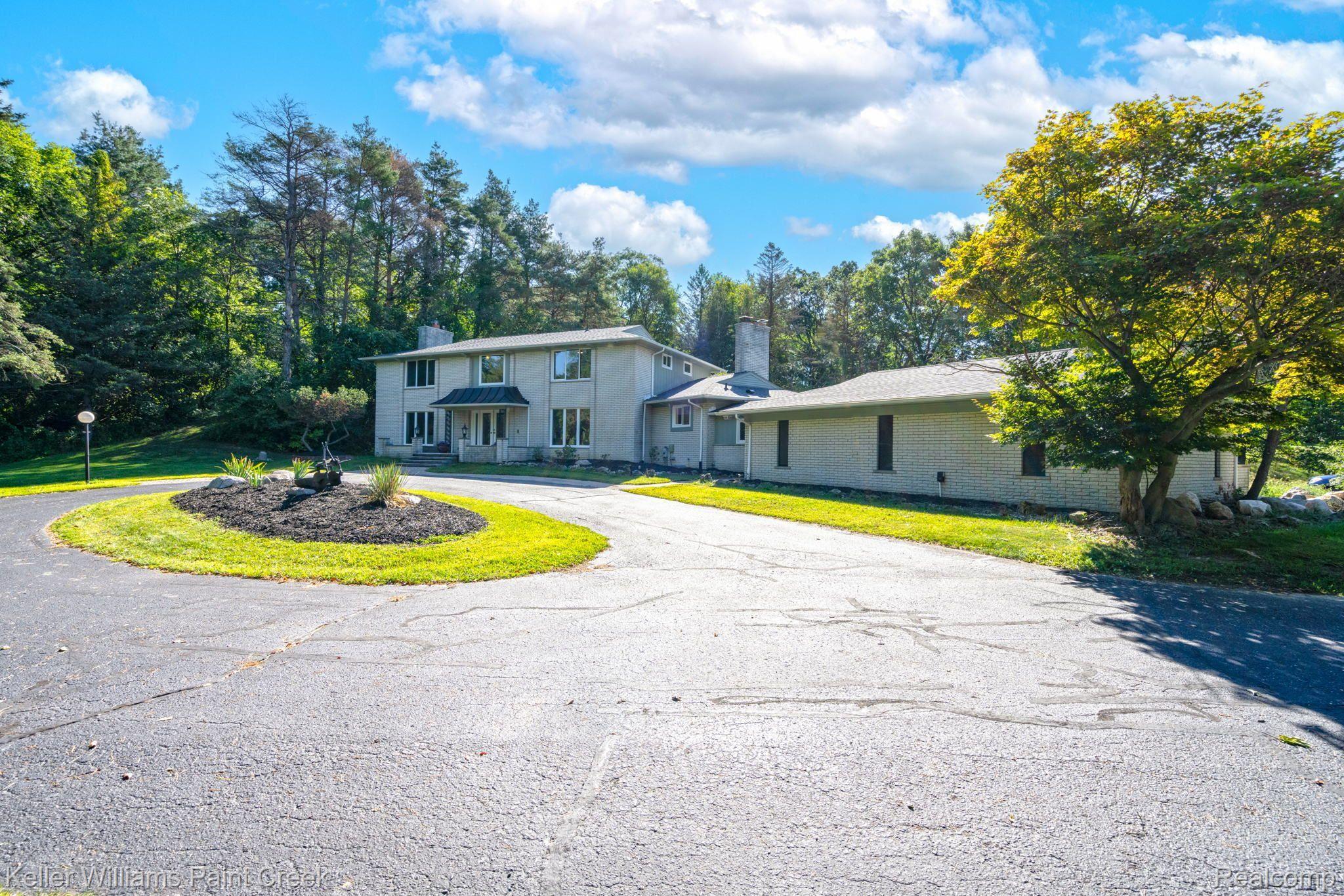 4079 Orion Road Rochester, MI 48306 - Photo 2 of 44 Gallery Image 2