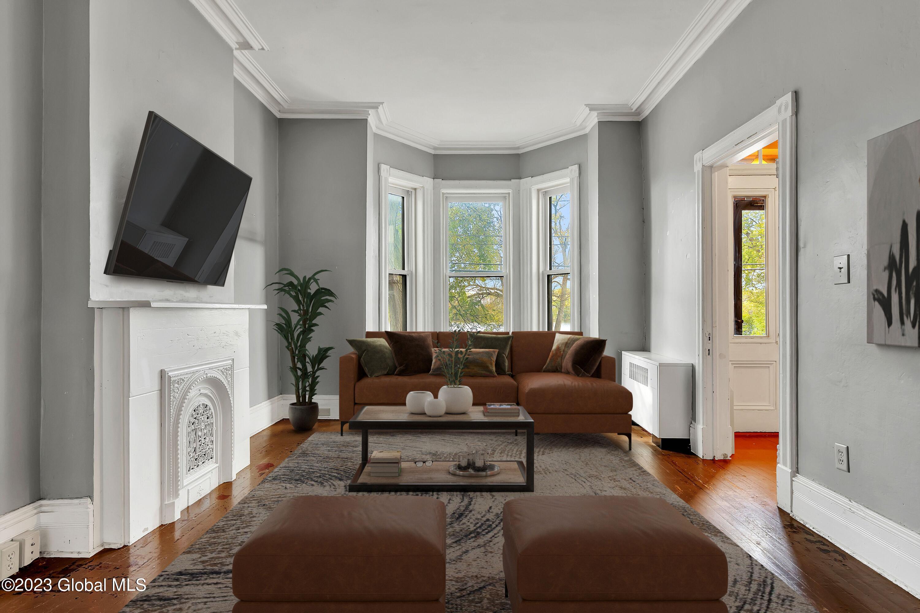 18 Riverside Avenue Rensselaer, NY 12144 - Photo 11 of 38 livingroom-canva