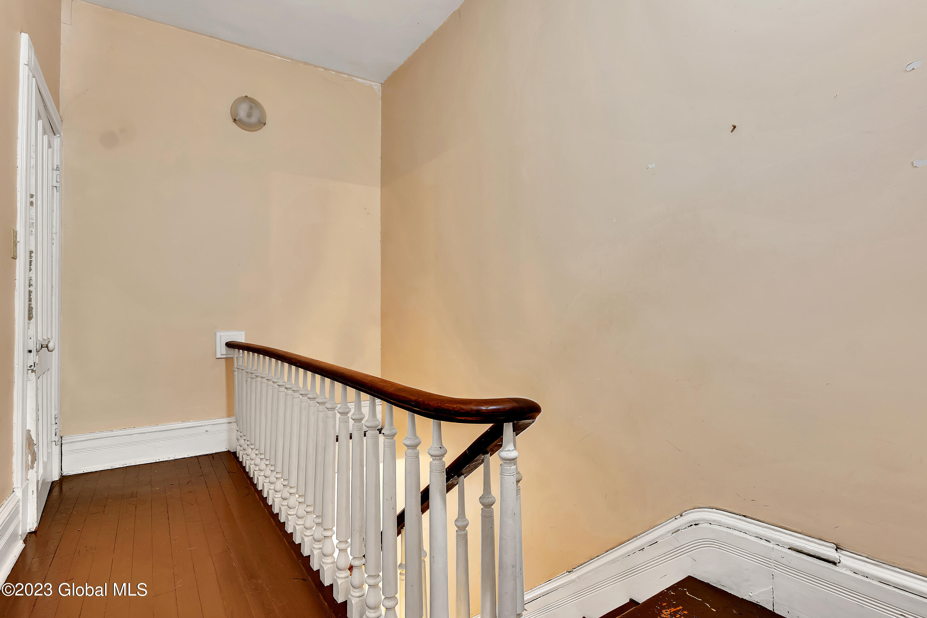 18 Riverside Avenue Rensselaer, NY 12144 - Photo 17 of 38 P1003910
