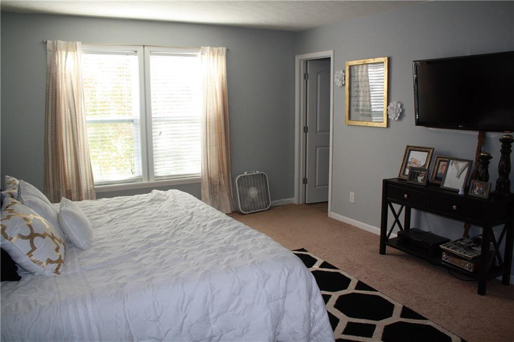 729 Fabyan Road Indianapolis, IN 46217 - Photo 12 of 29 Gallery Image 12