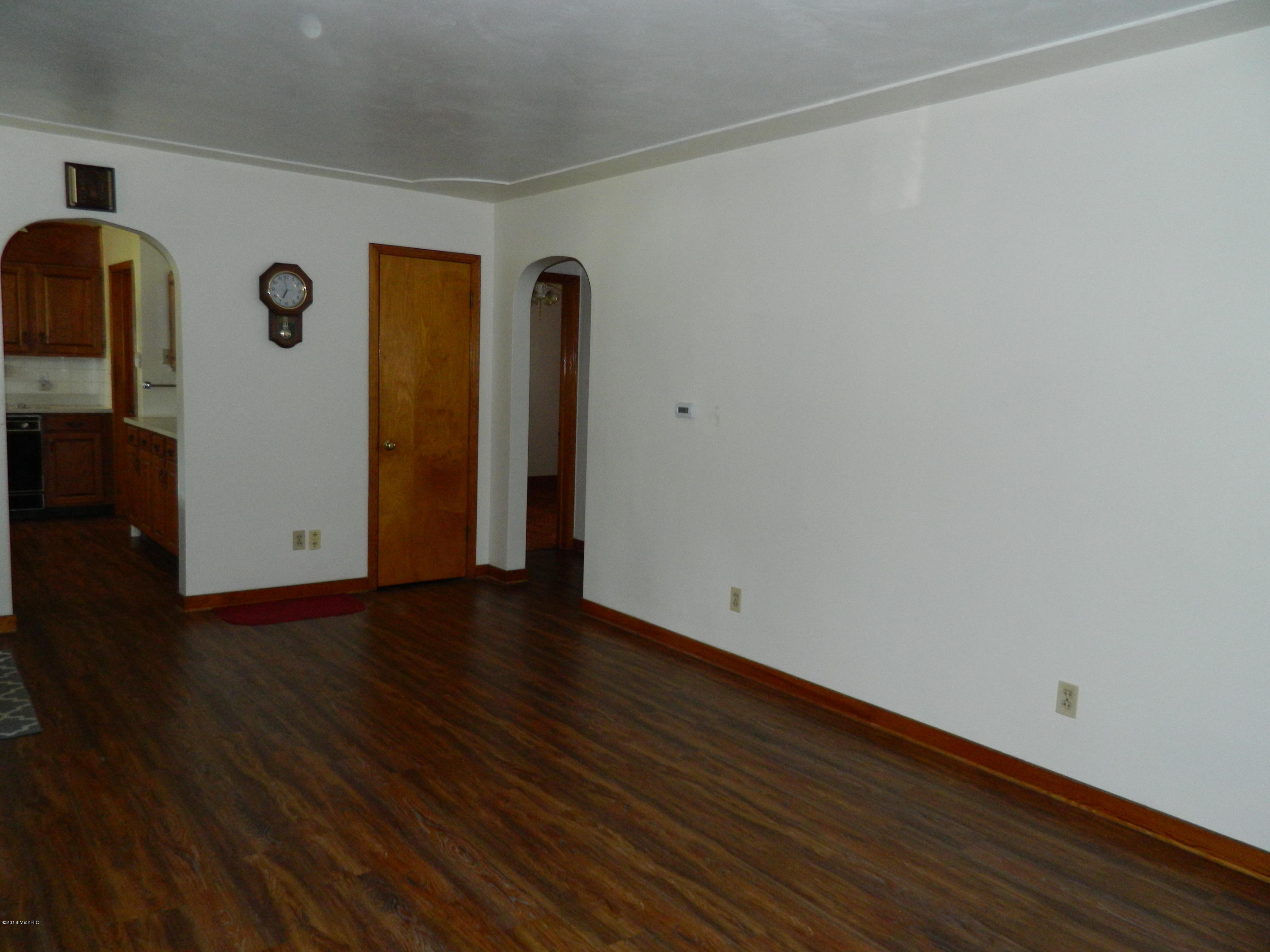23771 Pinhook Road Mendon, MI 49072 - Photo 8 of 21 Living Room