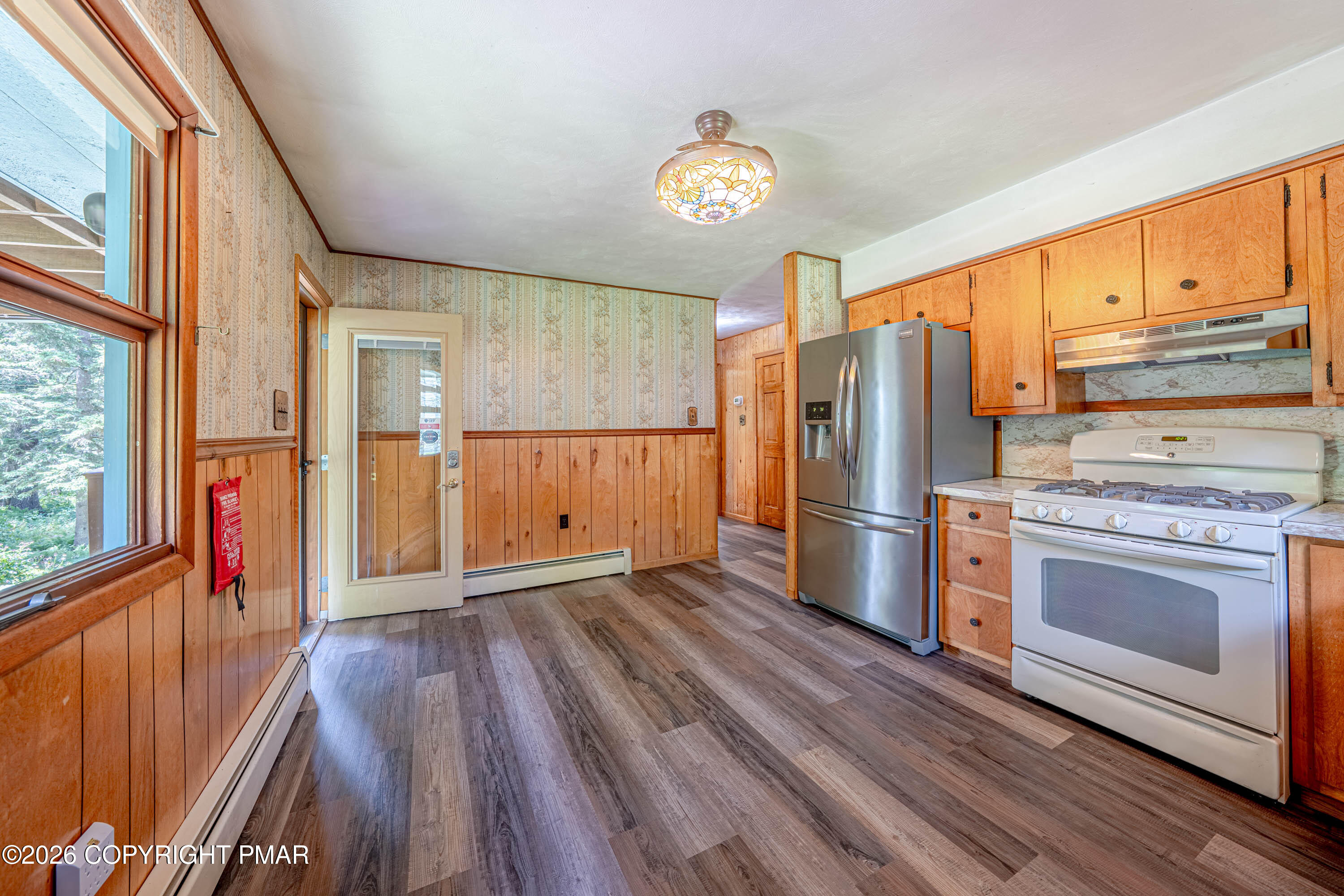 5226 Beechwood Road Pocono Lake, PA 18347 - Photo 13 of 65 5226 Beechwood-30