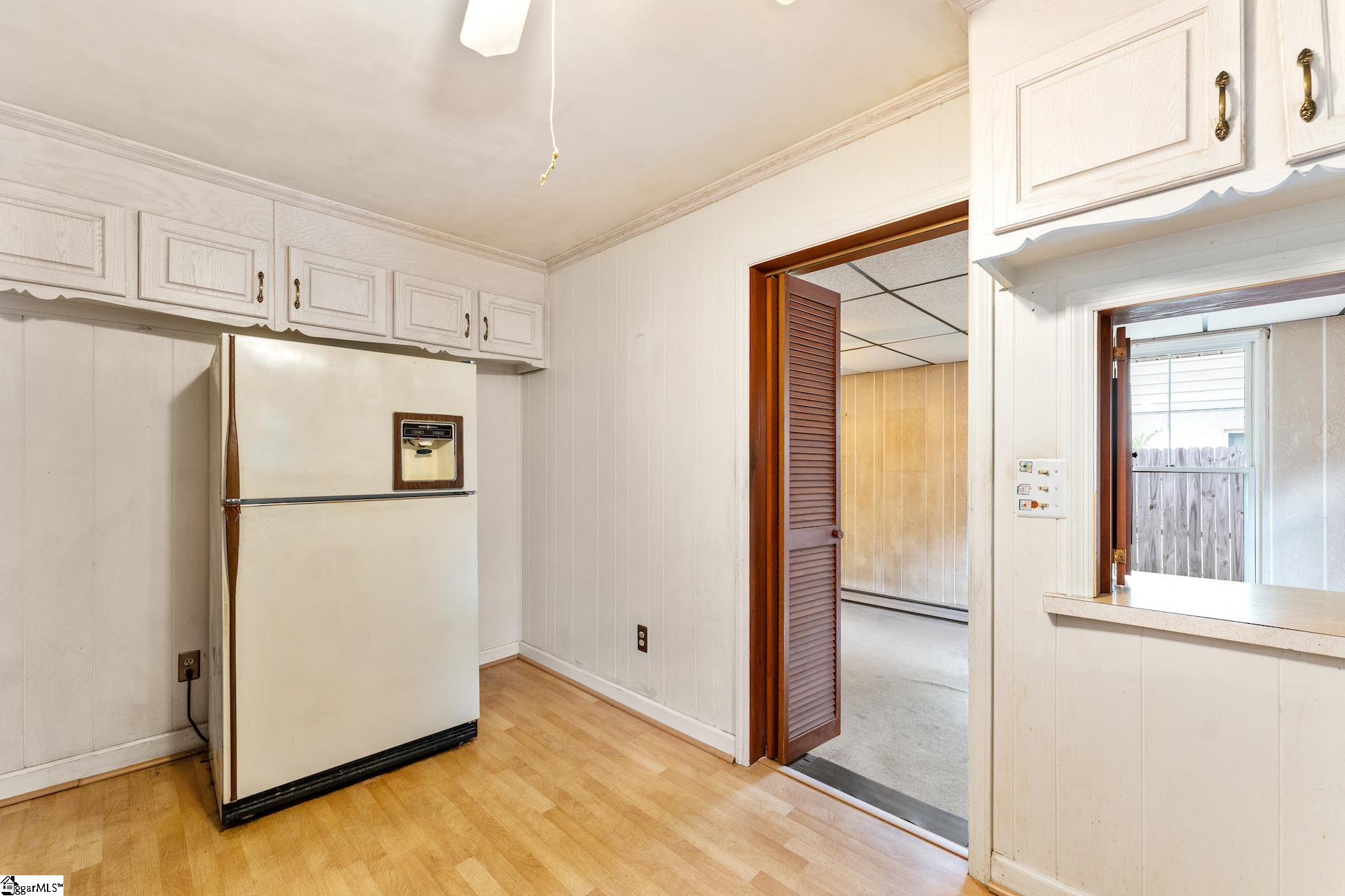 601 Parkins Mill Road Greenville, SC 29607 - Photo 13 of 34