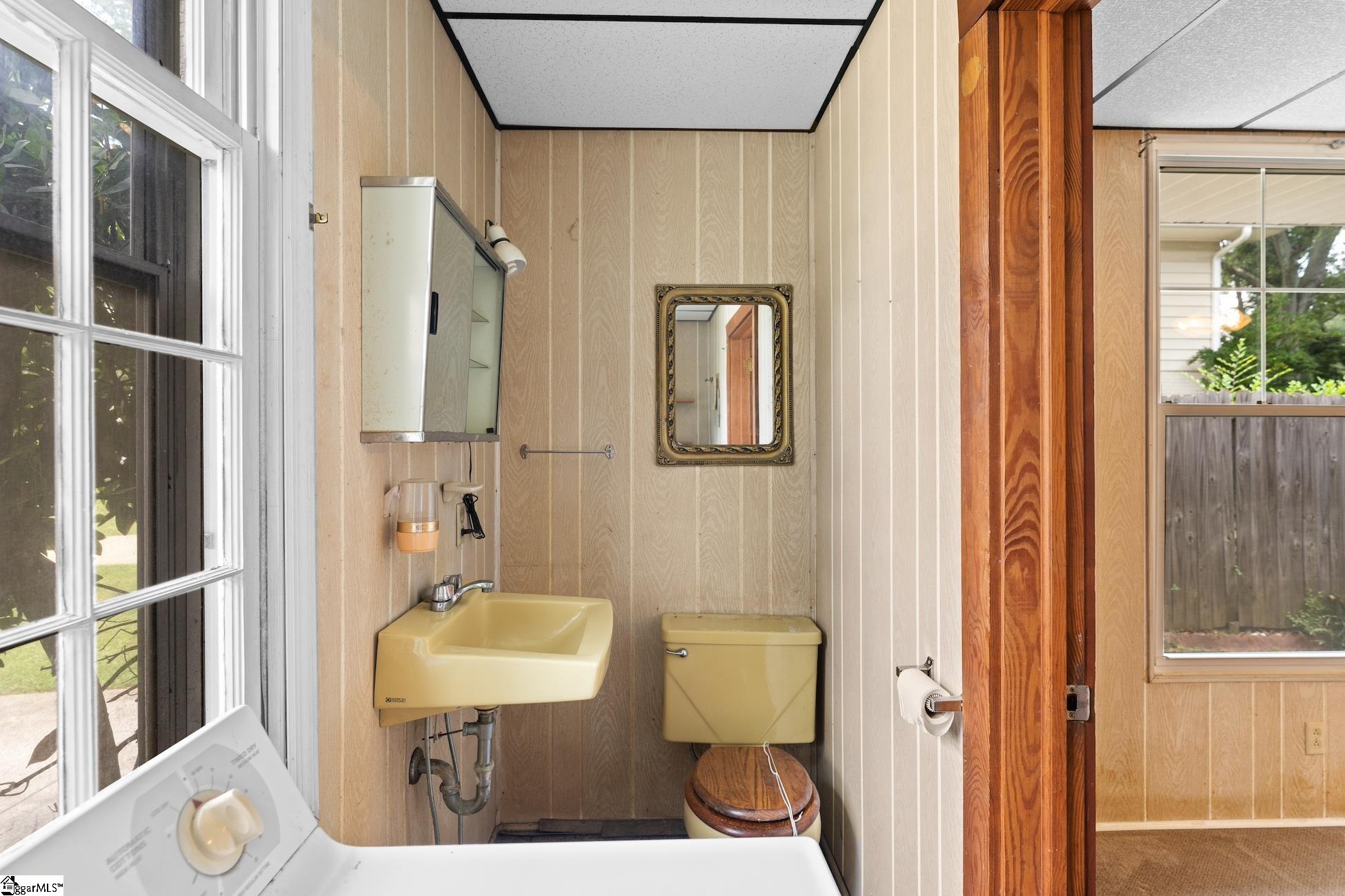 601 Parkins Mill Road Greenville, SC 29607 - Photo 17 of 34