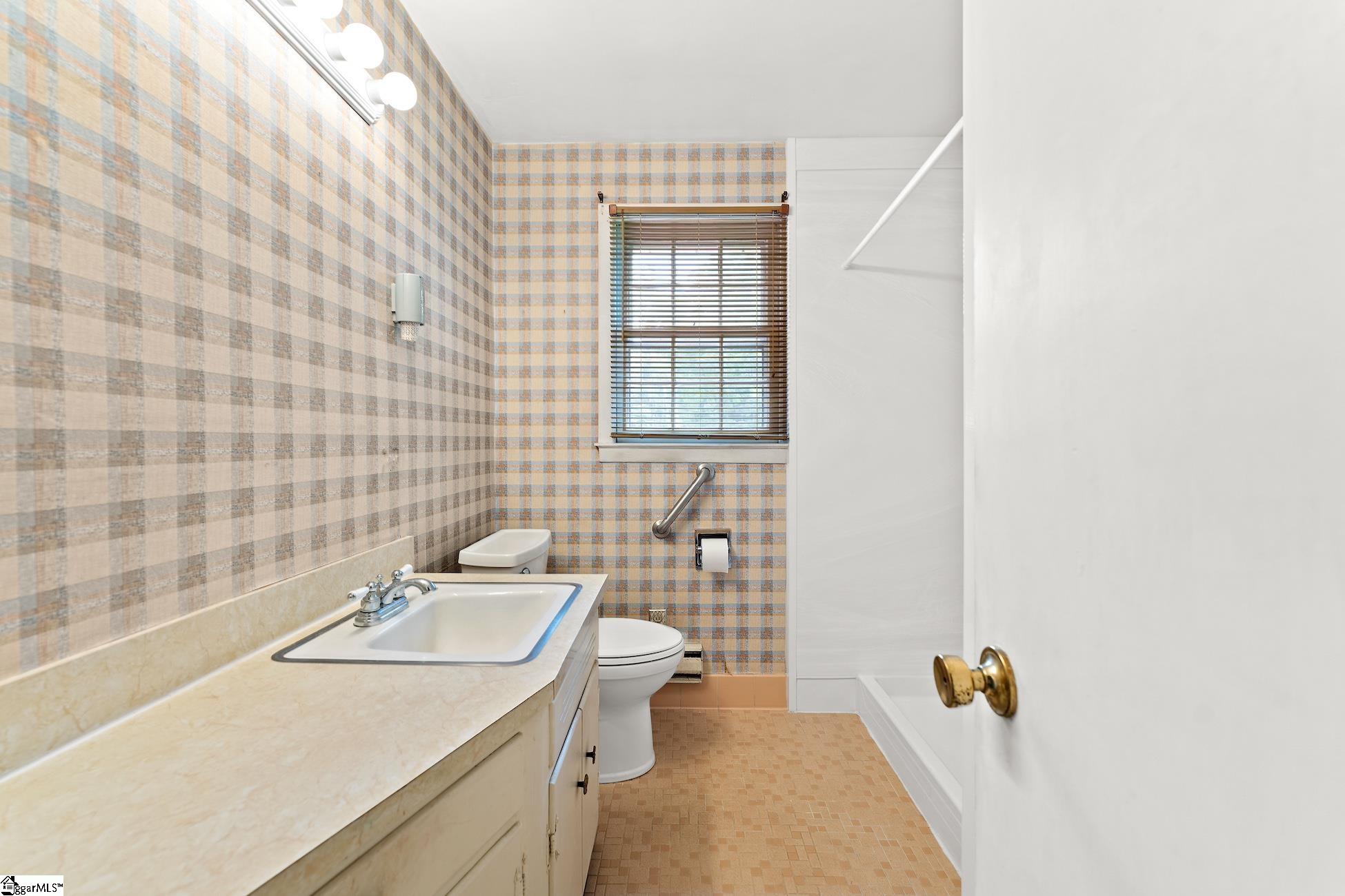 601 Parkins Mill Road Greenville, SC 29607 - Photo 20 of 34