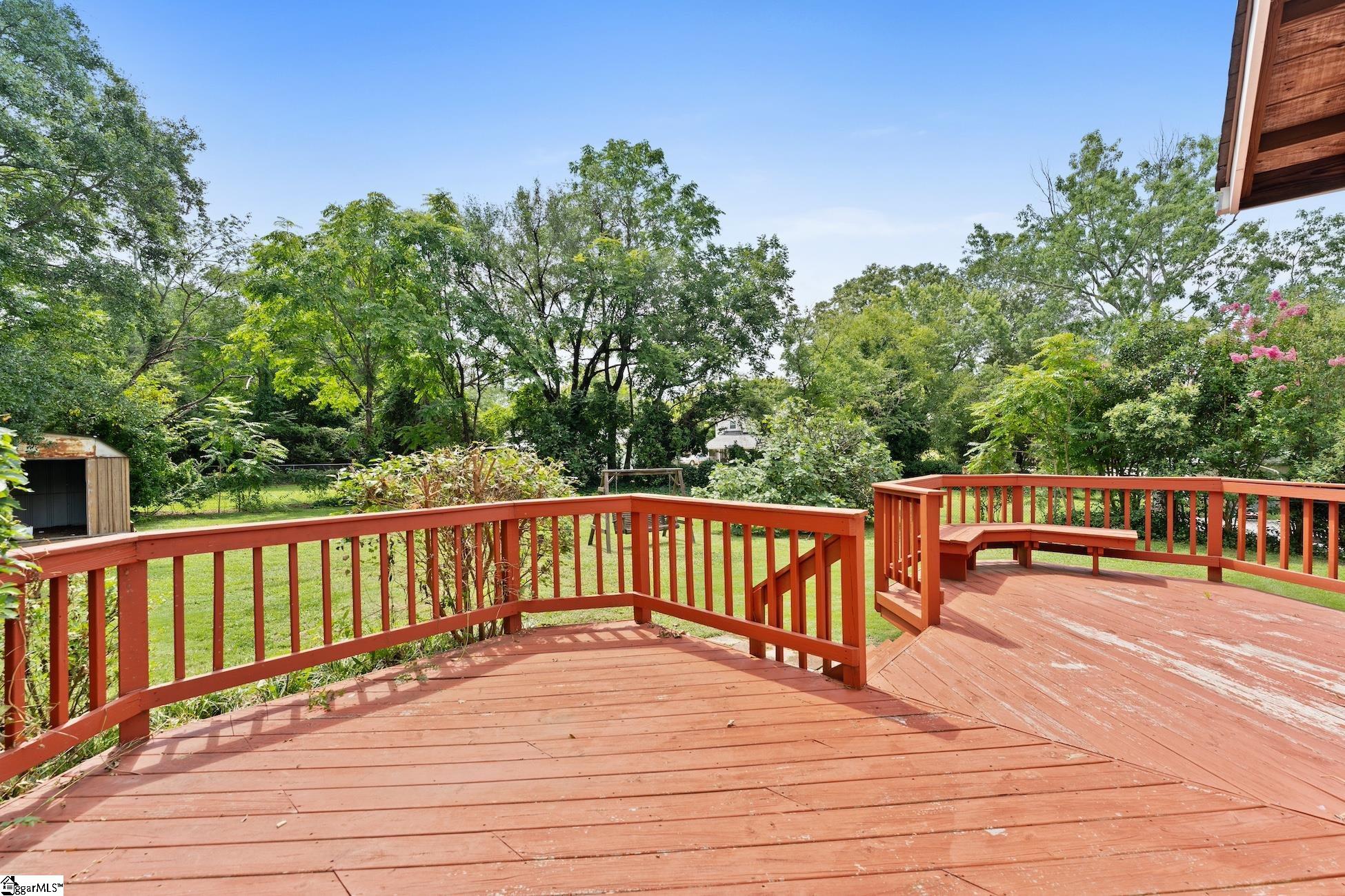 601 Parkins Mill Road Greenville, SC 29607 - Photo 29 of 34