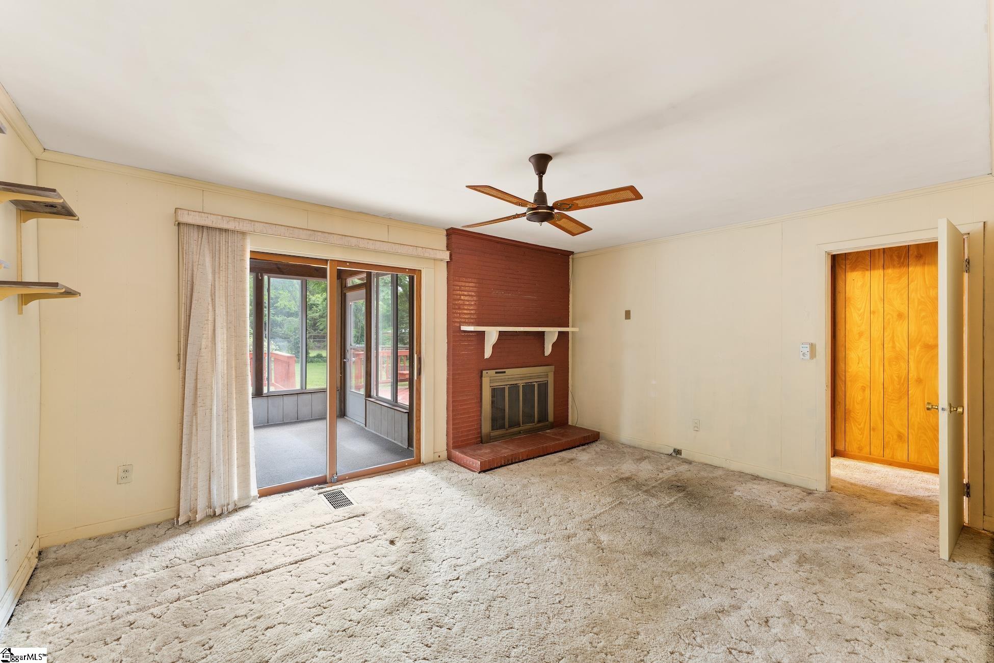 601 Parkins Mill Road Greenville, SC 29607 - Photo 10 of 34