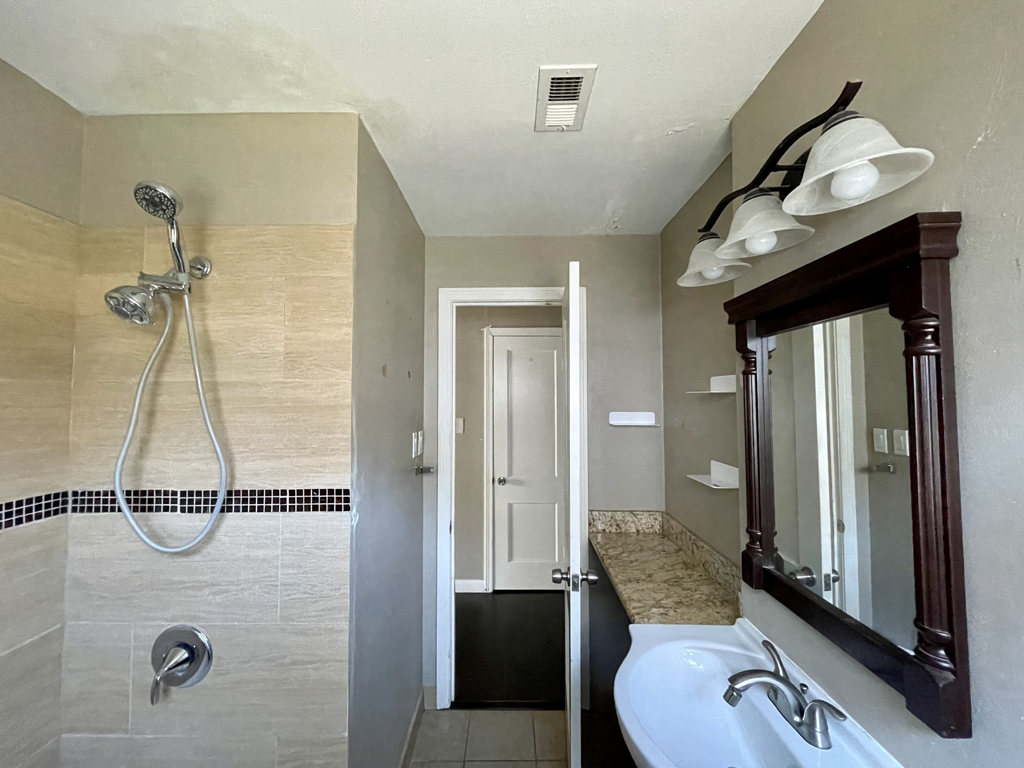 206 Frawley Street Houston, TX 77009 - Photo 15 of 21