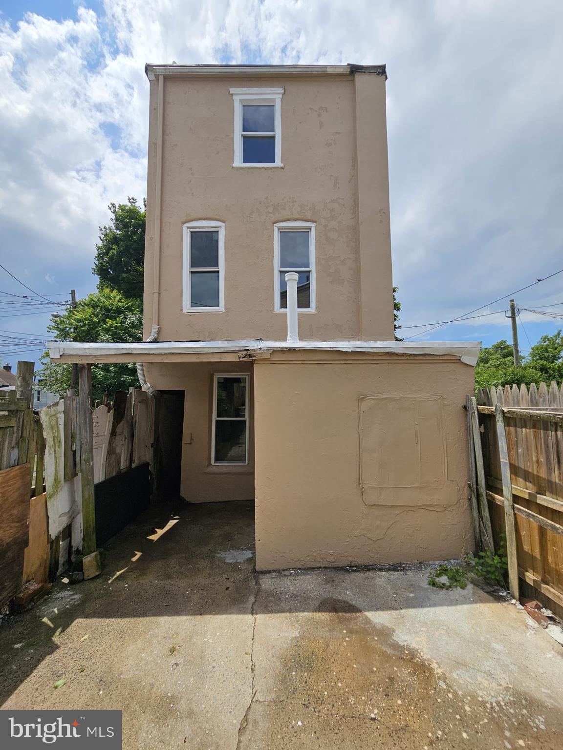 614 South 10th Street Reading, PA 19602 - Photo 11 of 22