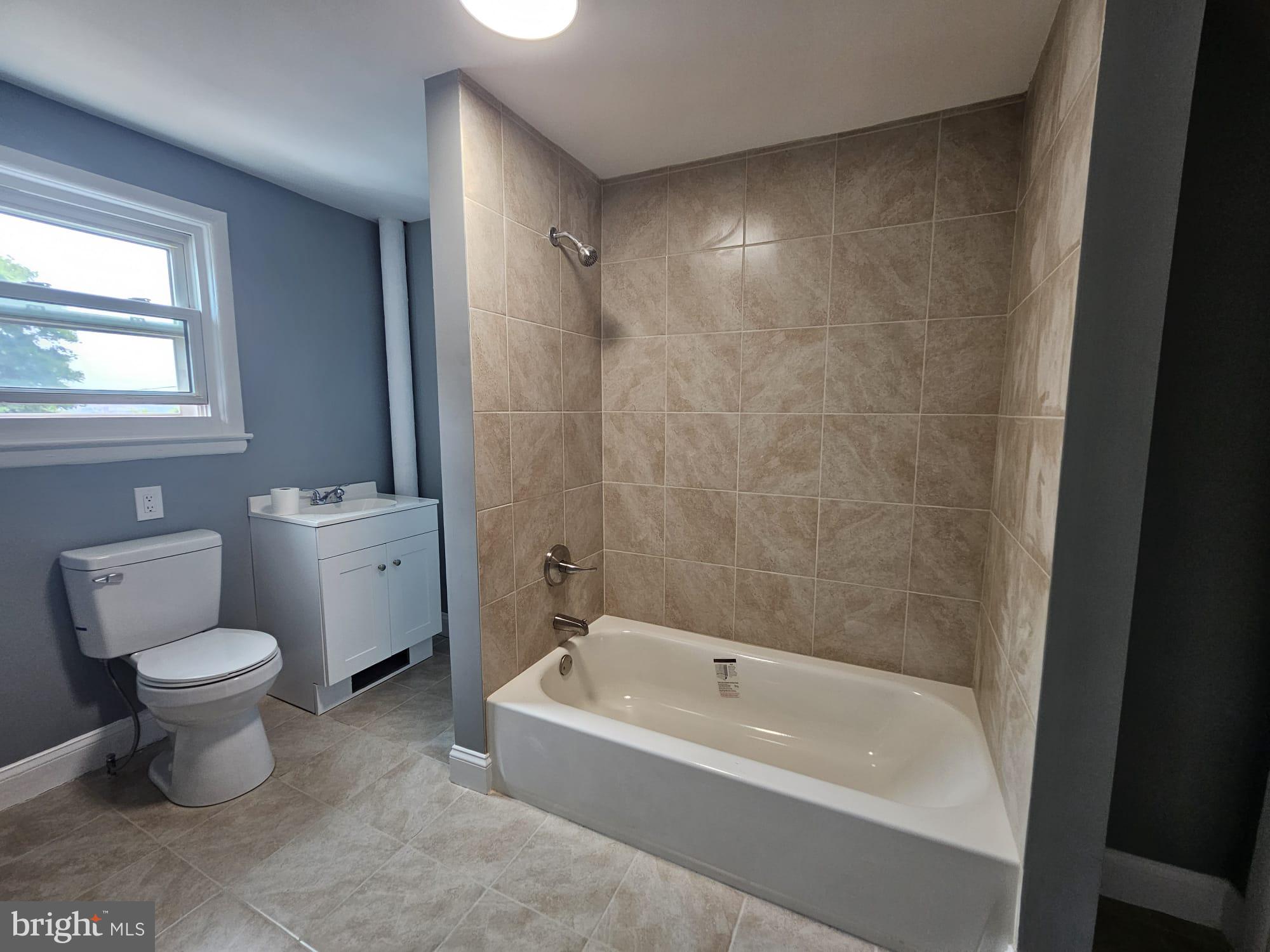 614 South 10th Street Reading, PA 19602 - Photo 10 of 22