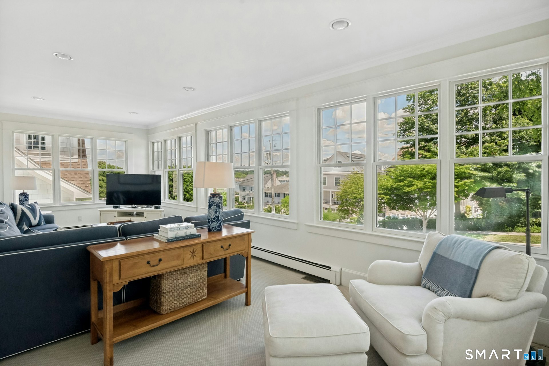 52 Chesterfield Road Stamford, CT 06902 - Photo 12 of 40 Family room