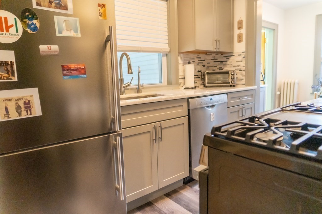 7 Norfolk Road Randolph, MA 02368 - Photo 7 of 27 Gallery Image 7
