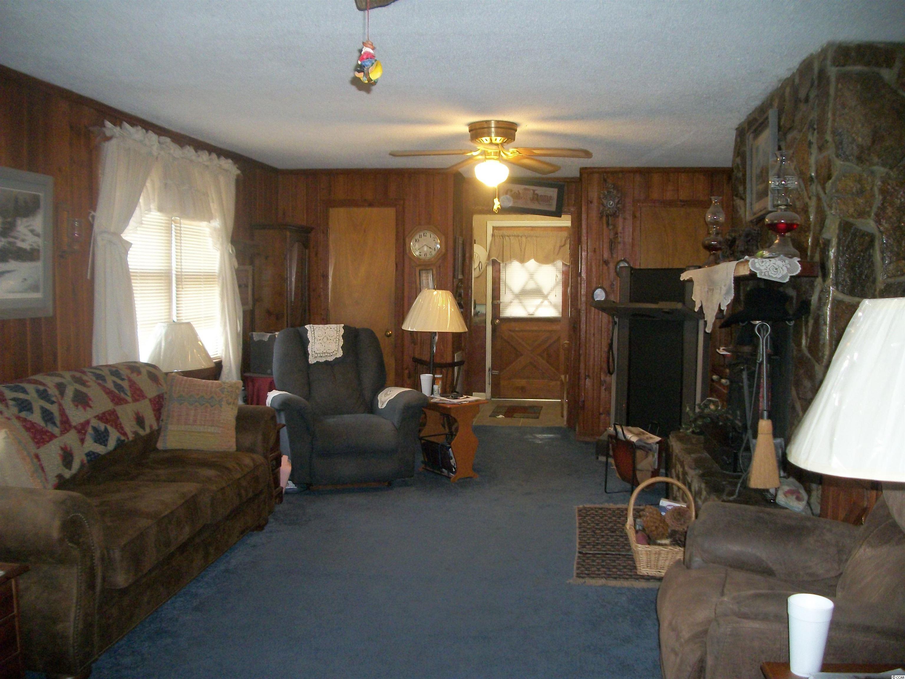 113 West Danwood Road Effingham, SC 29541 - Photo 4 of 25 Gallery Image 4